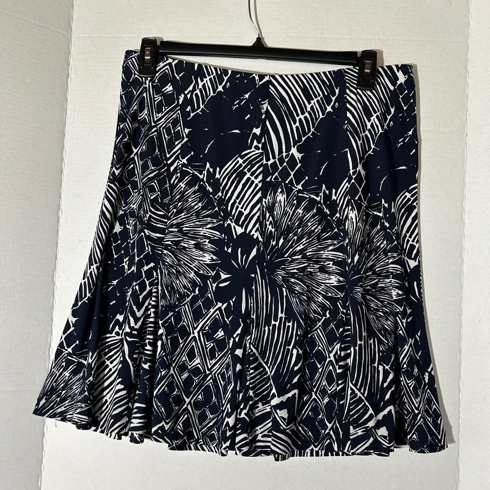 CHAPS Skirt. Great condition!